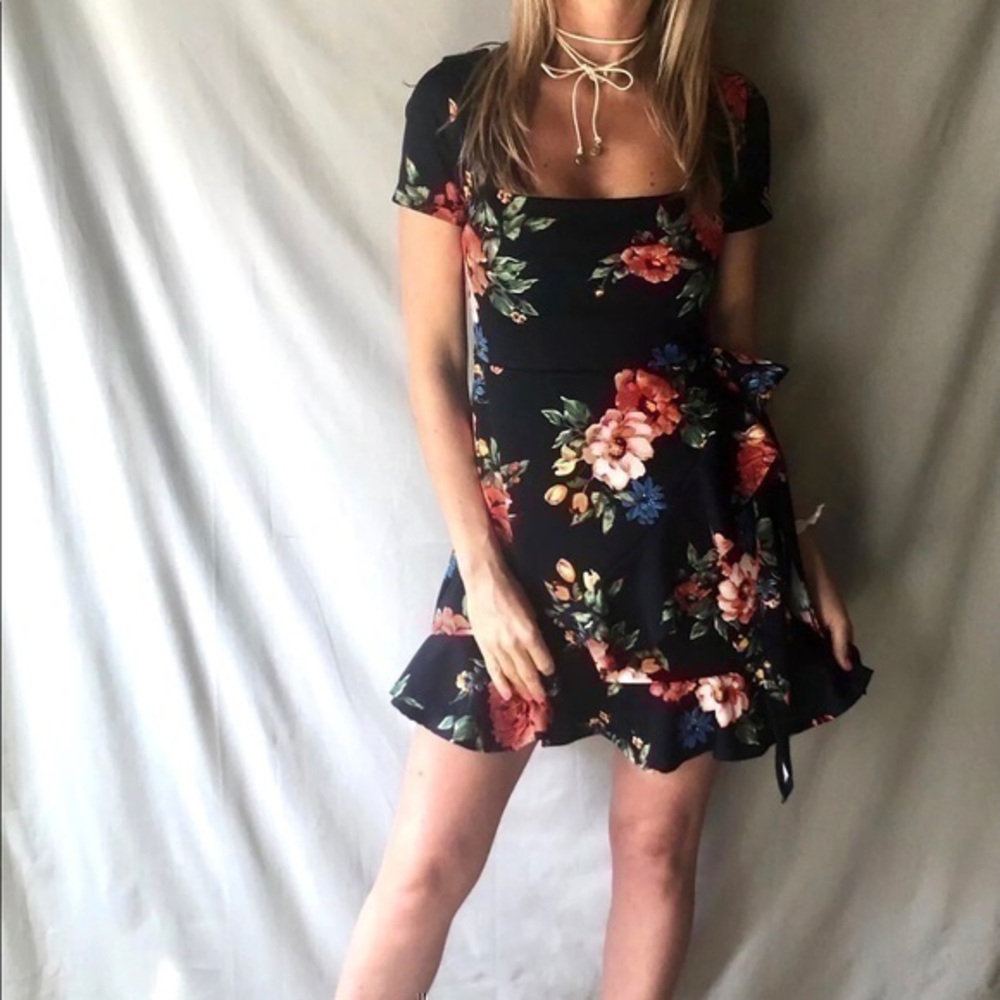 Floral Print Square Neck Flounce Ruffle Mini Dress